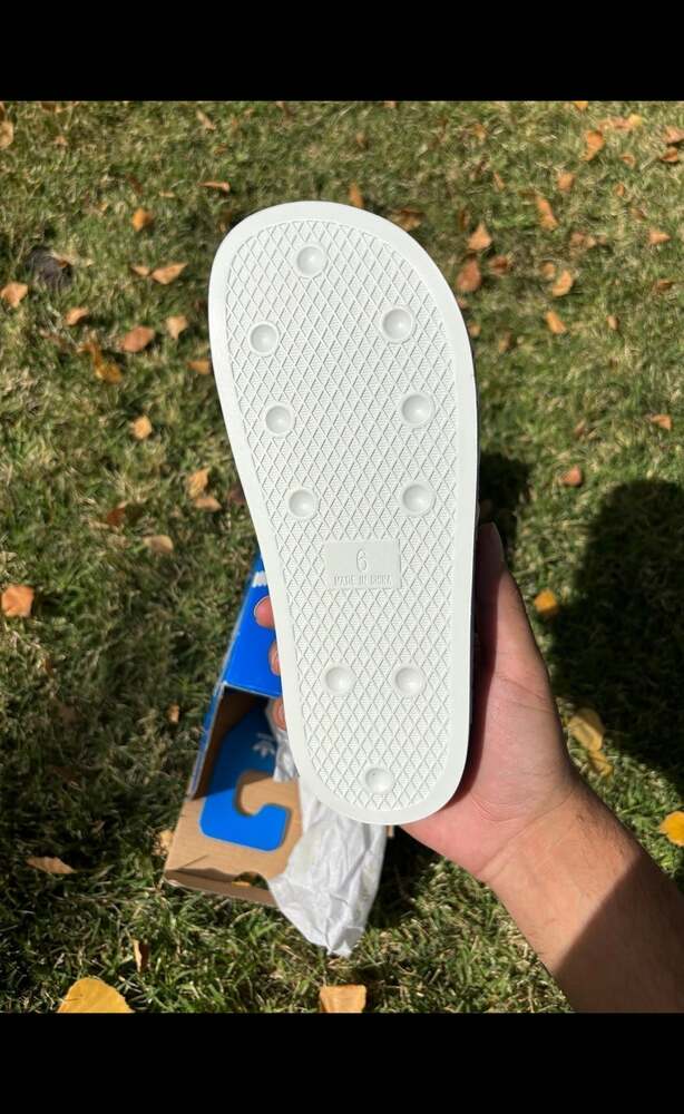 adidas - Picture 4 of 4